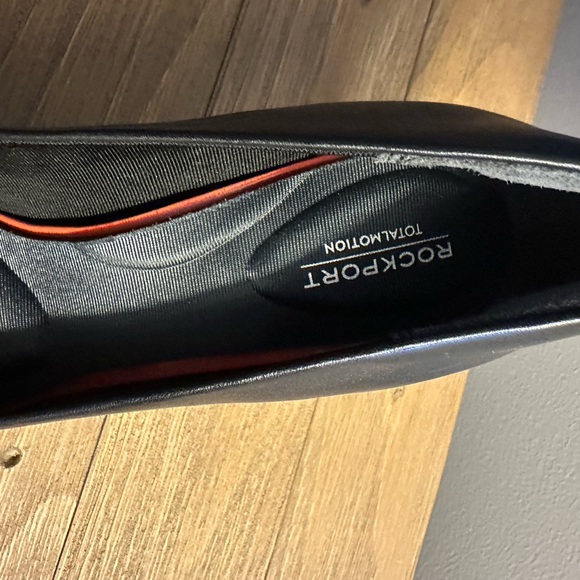 Rockport Women's Total Motion 75mm Pointy Leather Pump Black Size 8.5 NEW - Picture 9 of 13